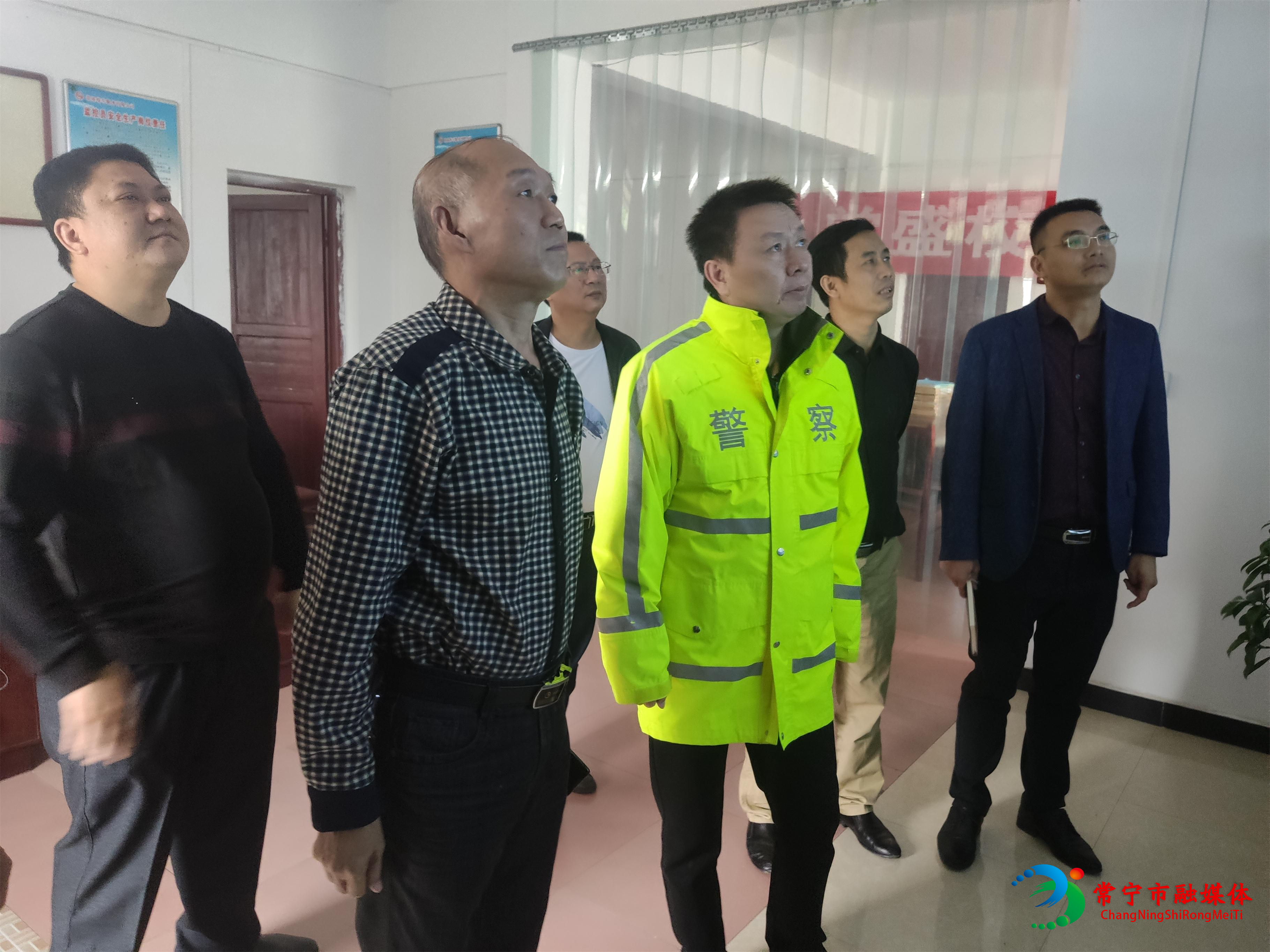 校车安全 (1)(1).jpg
