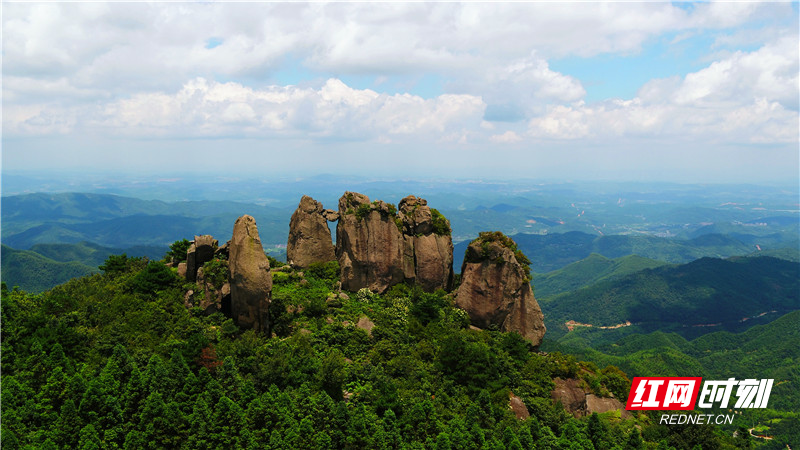 七姊石。（周峰摄）.jpg