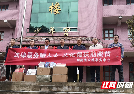 学校_副本.jpg 学校_副本.jpg