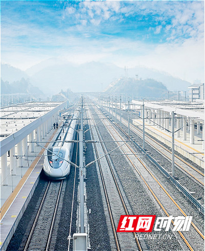 2020年前三季度湖南铁路公司累计完成铁路投资81亿元