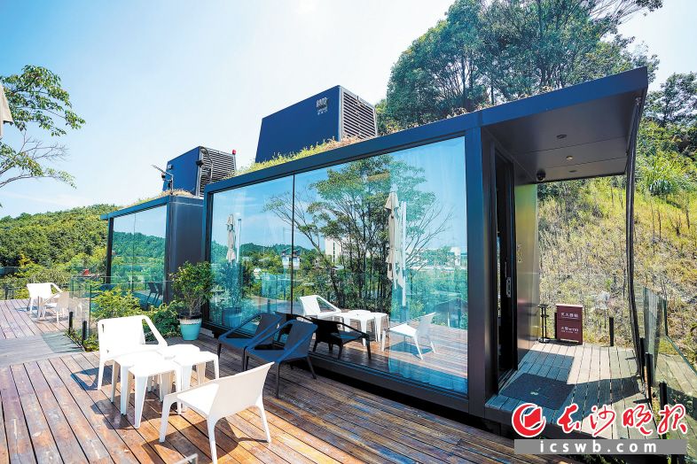 　　山间小屋 盛磊 摄