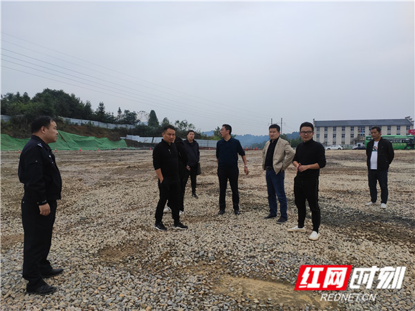 下停车场建设工地进行节前安全检查.jpg
