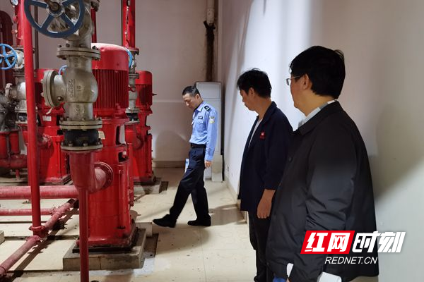 检查施工单位安全生产情况_副本.jpg