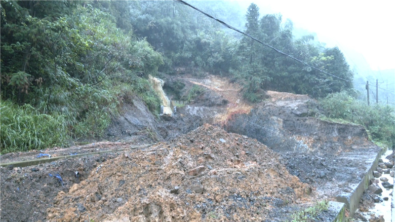 9-29 梁志平调研分水坳遗留矿山综合治理工作.mp4_20200930_153911.153.jpg