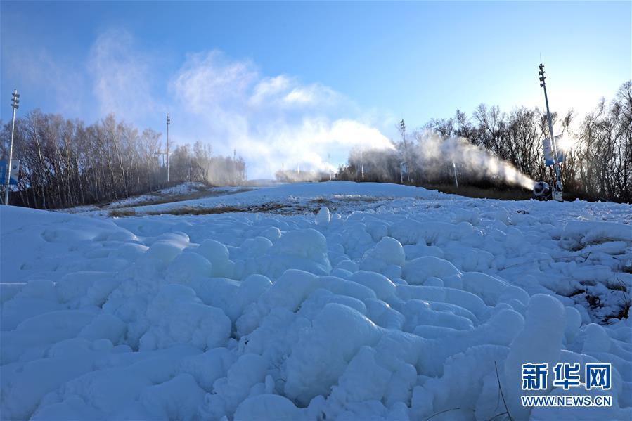 #（社会）（4）河北崇礼：人工造雪 为滑雪季做准备
