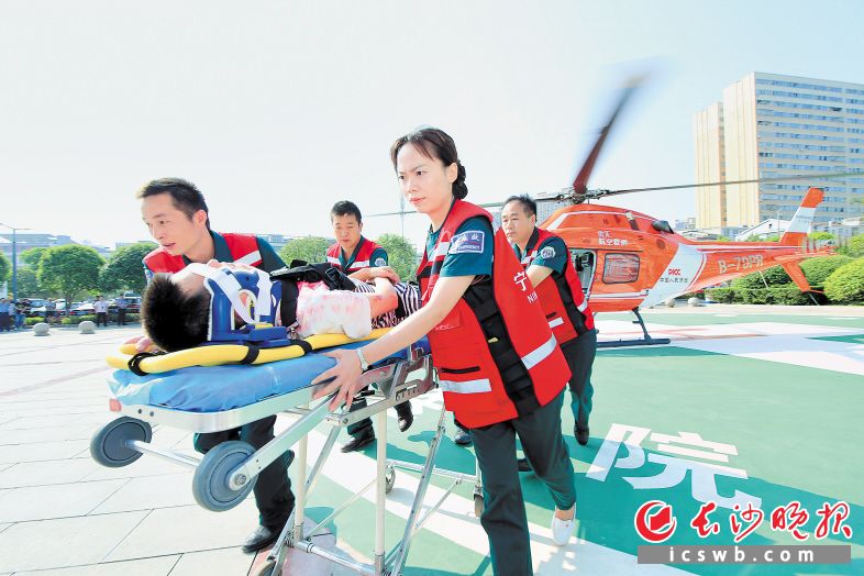 长沙县级医院迈入空中医疗救援时代。宁乡市人民医院供图