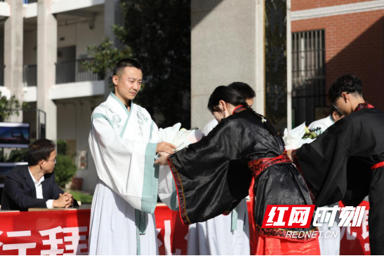 QQ图片20201027082722.png