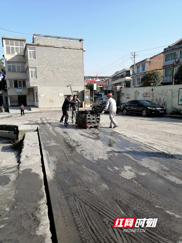 35dff21ac0b34e3baa3dddf0d412a8d6.jpg 35dff21ac0b34e3baa3dddf0d412a8d6.jpg