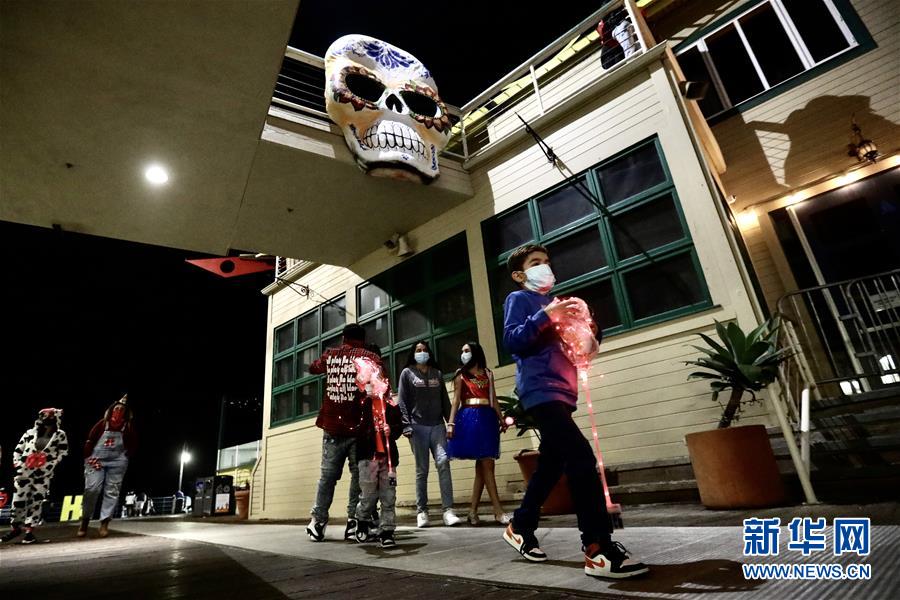 (国际)(11)美国多地庆祝万圣夜