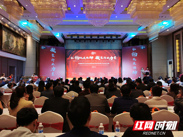 家居1_副本.jpg 家居1_副本.jpg