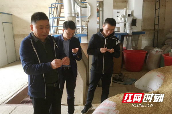 d6d0fe39dbd797e38298de5d6d8ecfb_meitu_2.jpg
