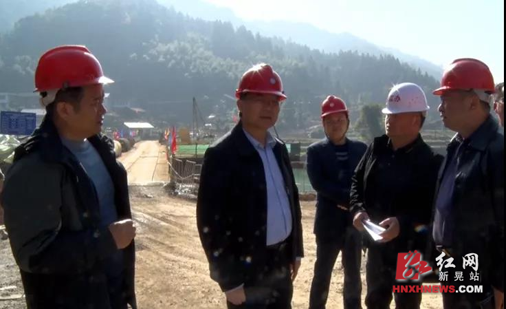 项目建设创先争优百日大会战：陆志前调研重点交通项目建设工作.jpg