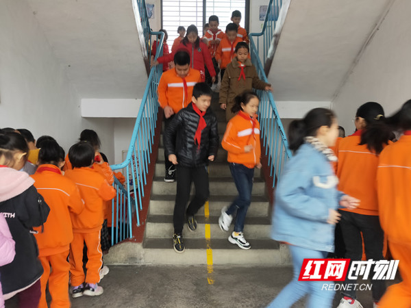 6f81b3bf86053b3f00c1e9c6807b04e_副本_副本.jpg 6f81b3bf86053b3f00c1e9c6807b04e_副本_副本.jpg