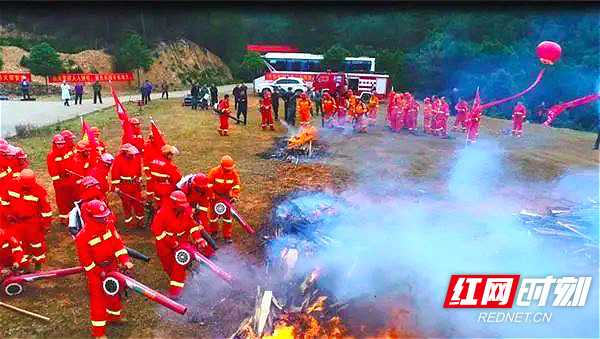 全省各地林业部门开展森林防灭火应急救援演练