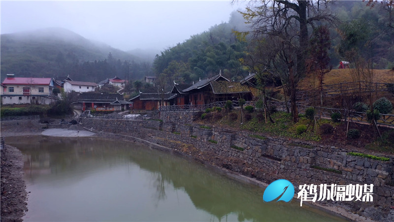 白马观景湖项目进入收尾阶段  11月底将全面竣工（半成品）.mp4_20201127_152311.331.jpg