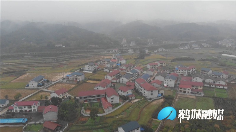 犁头园村入选全国文明村镇名单.mp4_20201130_161306.289.jpg