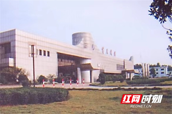 第一代航站楼.jpg