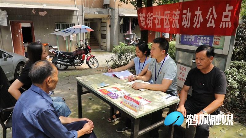 原汽零总厂老旧小区改造预计年底完成.mp4_20201211_164335.130.jpg