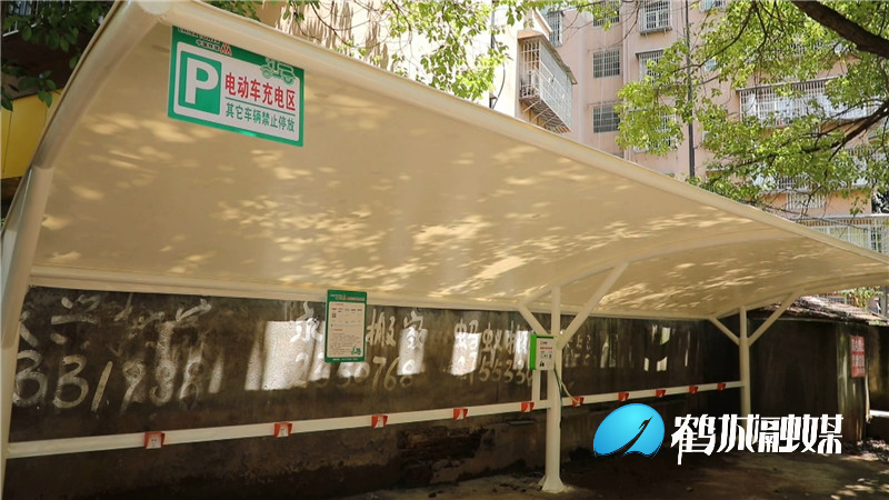 原汽零总厂老旧小区改造预计年底完成.mp4_20201211_164359.890.jpg