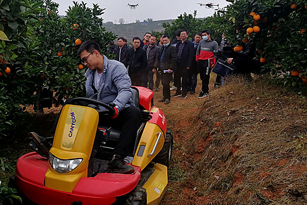 湘南水果产业机械化培训3_副本1.jpg 湘南水果产业机械化培训3_副本1.jpg
