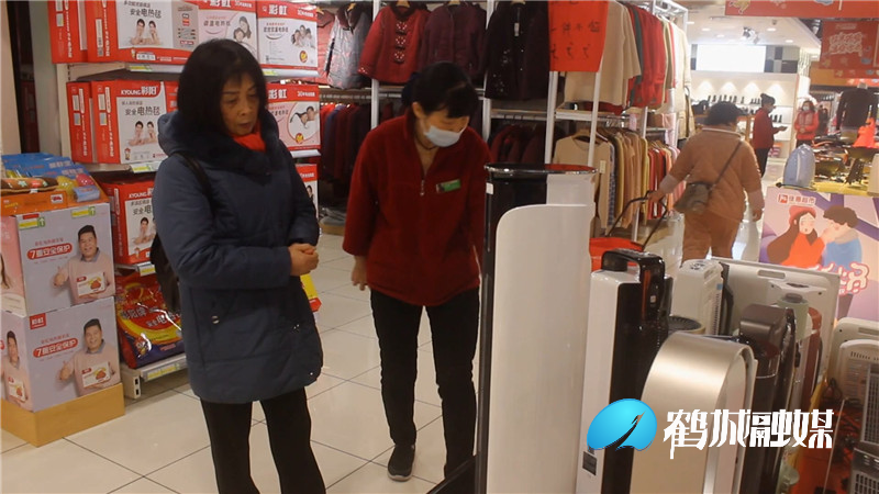 天气骤冷  安全取暖设备热销.mp4_20201218_152306.467.jpg