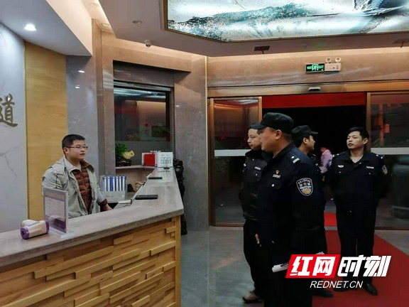 3.marked.jpg 3.marked.jpg