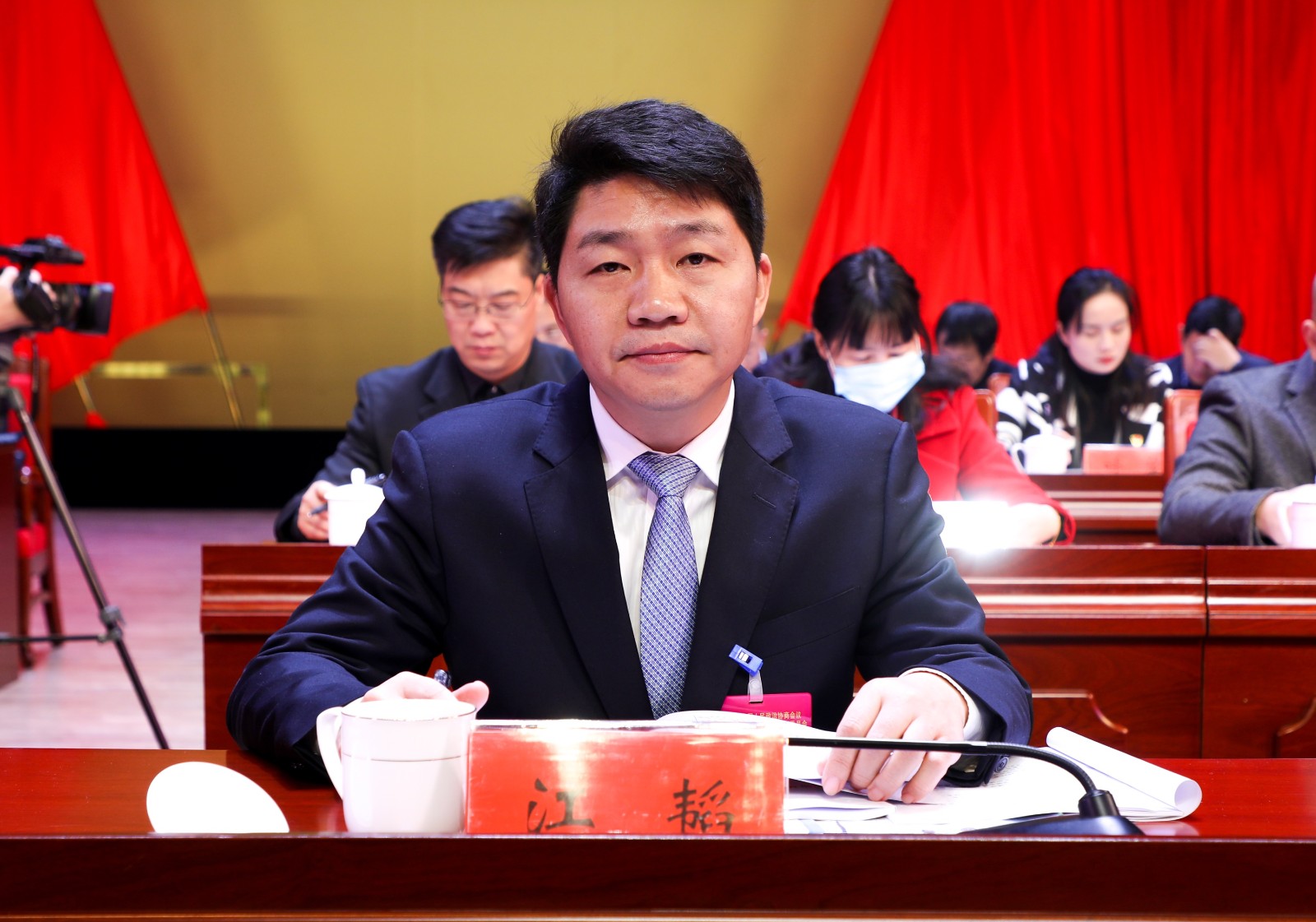0U7A9869-a1.jpg