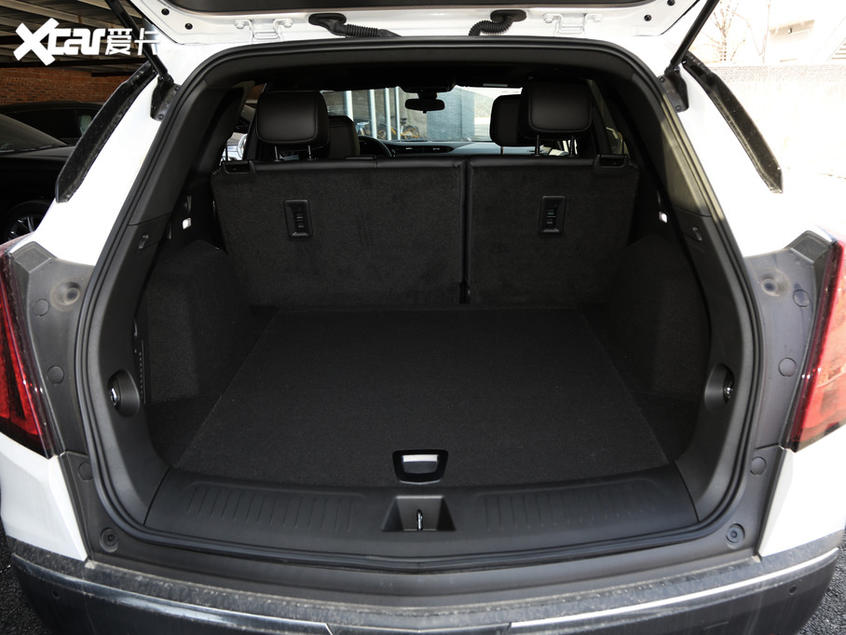 XT5
