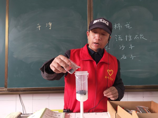 粟裕希望小学：食品安全进校园，守护健康促成长1.jpg