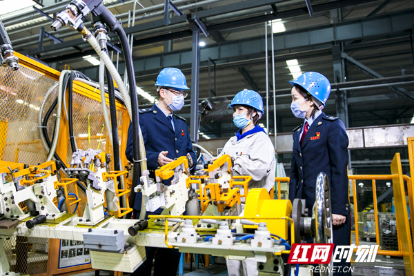 极不平凡的一年,看长沙这支精“税”之师演绎精彩6.jpg 极不平凡的一年,看长沙这支精“税”之师演绎精彩6.jpg