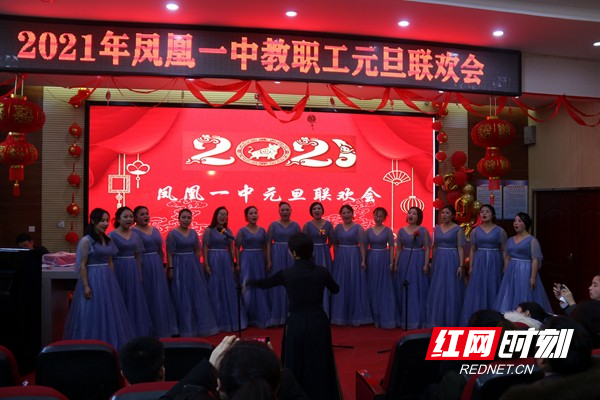 小合唱《我只在乎你》、《大鱼》。.jpg