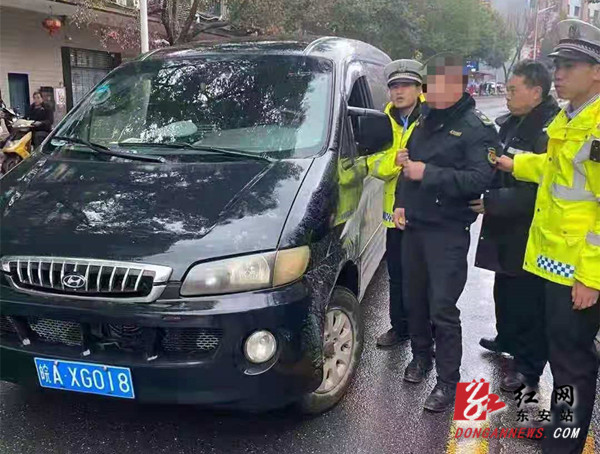 东安交警_副本.jpg