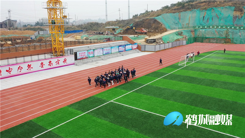 湖南师大附属怀化学校：全力推进校园建设 不断提升综合性办学水平.mp4_20210106_152642.931.jpg