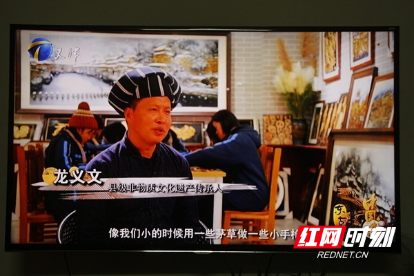 电视台采访龙义文。.jpg