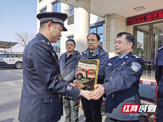 青春熠金盾 记常德市公安局柳叶湖分局柳叶湖派出所成功创建市级 青年文明号 常德在线