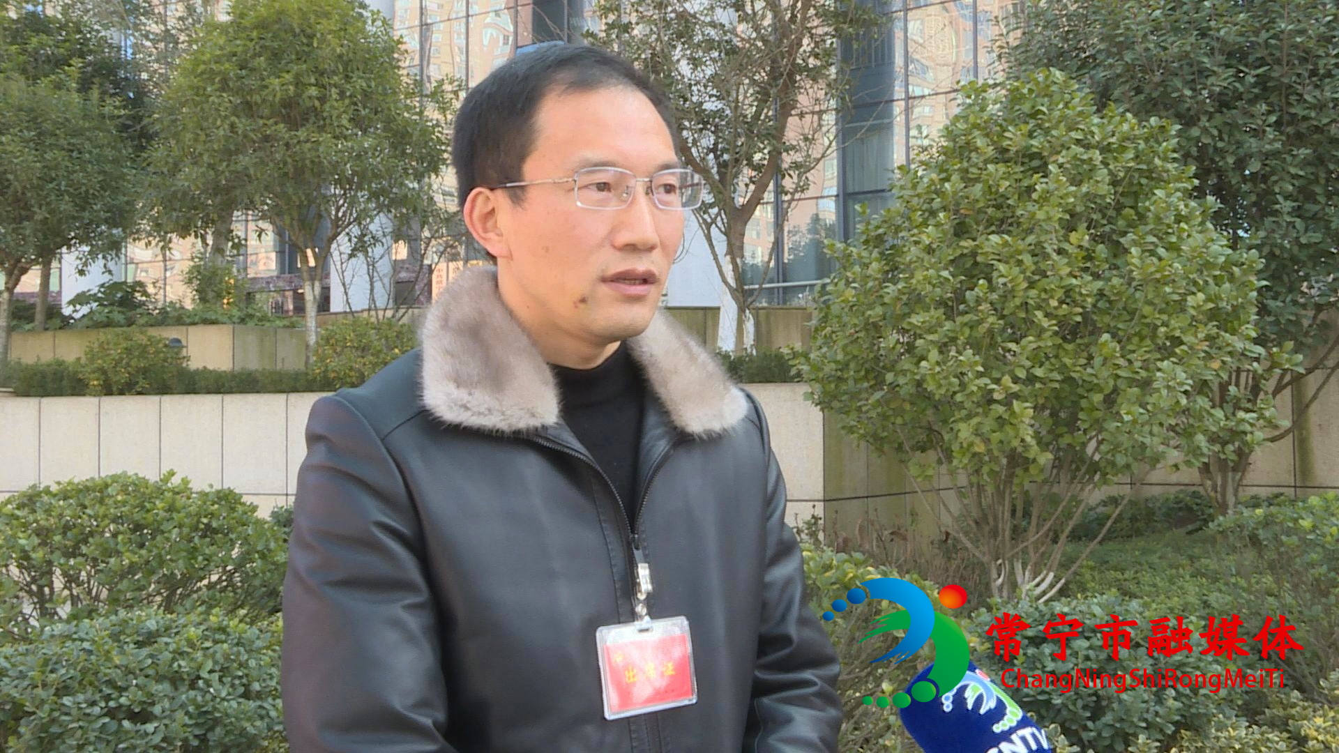 吕晓毛.jpg