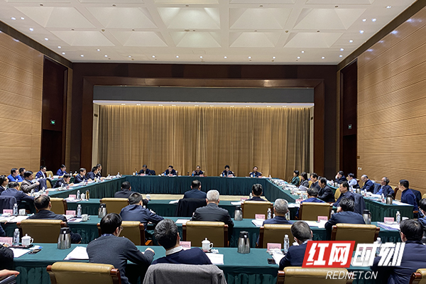 1月19日下午，湖南省委书记许达哲主持召开省委意识形态工作专题会议。