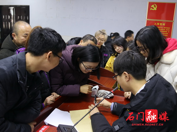 d8b4c531410ec7892d2a3ce8313a082_调整大小.jpg