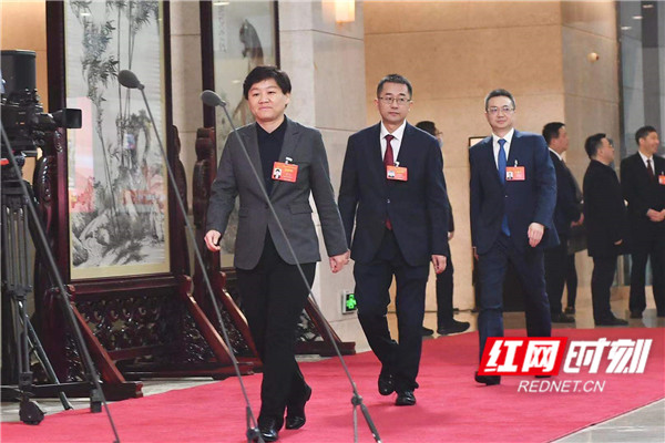 2_副本_副本.jpg 2_副本_副本.jpg