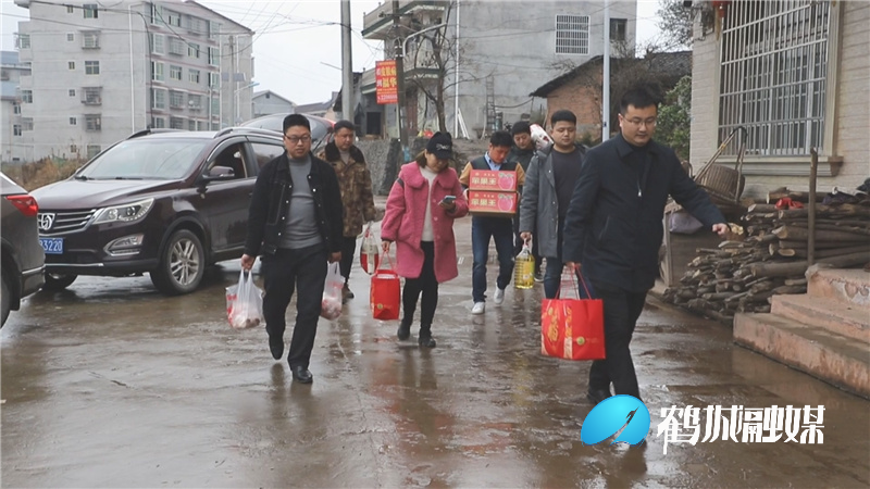 毛克文 黄金坳温暖守护亲人.mp4_20210210_161336.126.jpg