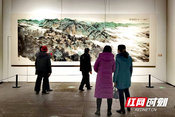 从脱贫攻坚到乡村振兴，看湖南美术工作者画笔下的时代画卷