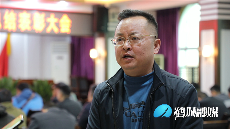 全国脱贫攻坚表彰会引起鹤城广大干部群众热议（半成品）.mp4_20210225_150158.147.png