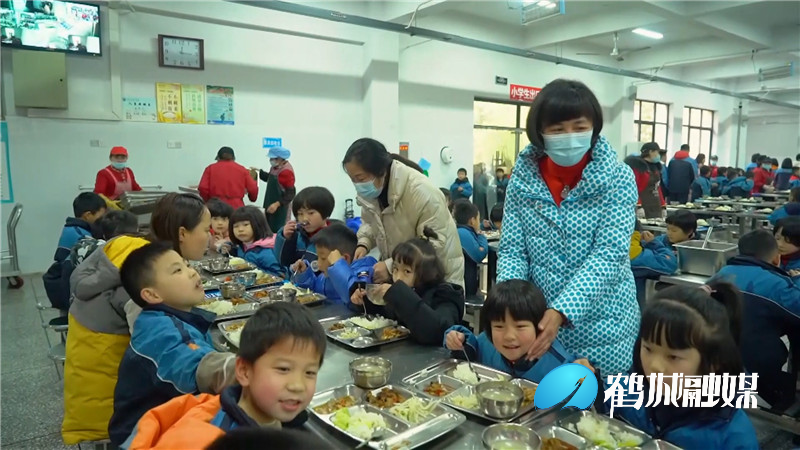 即将开学 市教育局.mp4_20210226_175314.118.jpg