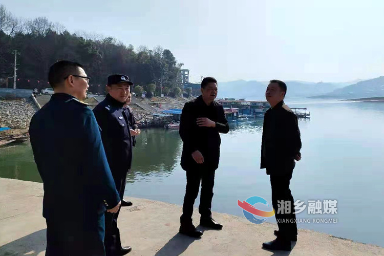 检查现场1.jpg 检查现场1.jpg