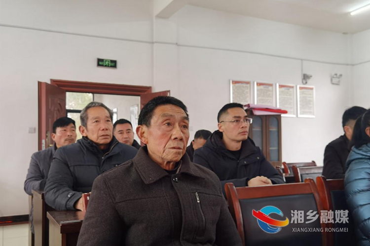 虞唐镇复兴村收看现场。.jpg 虞唐镇复兴村收看现场。.jpg