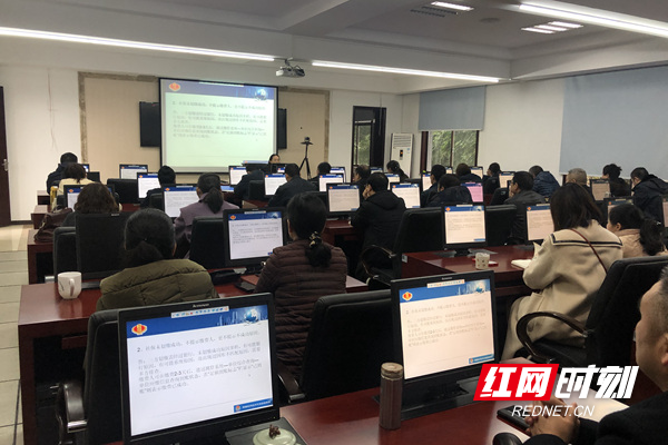 社保培训6_副本.jpg