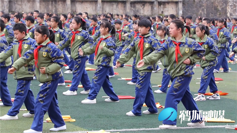 毛克文 锦溪小学国防.mp4_20210308_172118.717.jpg