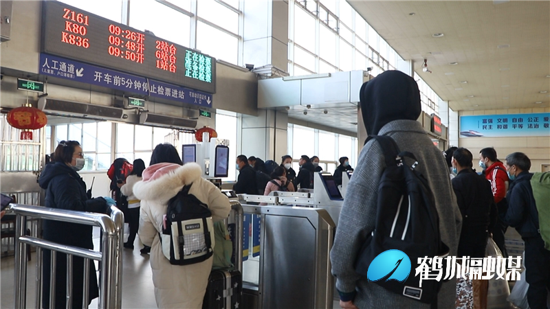 毛克文 火车站.mp4_20210310_165114.962.png