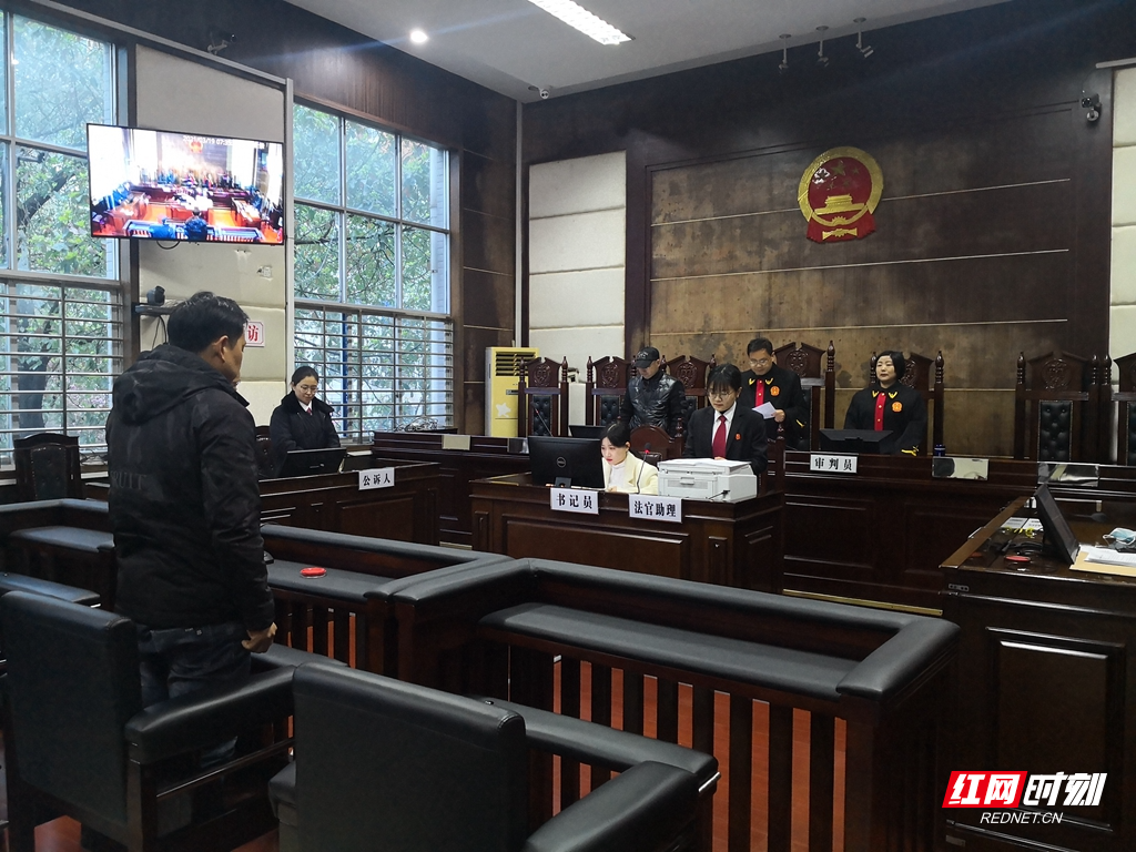 酒后持械胡作非为 寻衅滋事被判刑罚_副本.jpg