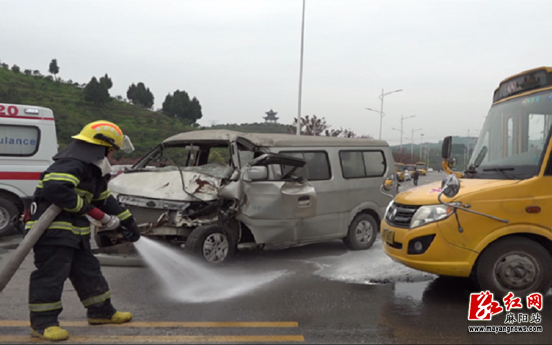 麻阳：开展道路交通事故“五位一体”应急处置演练